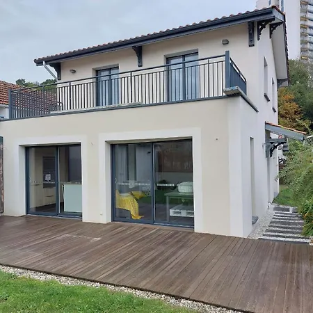 Maison 阿卡雄